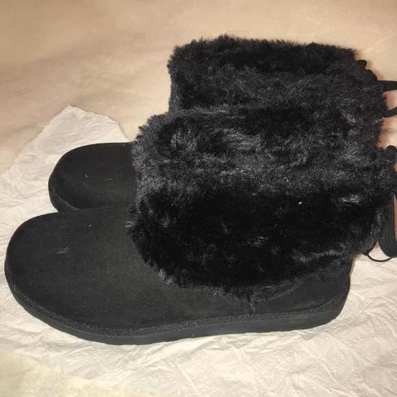 Black fleece bow tie boots - Picture 3 of 3